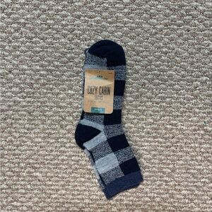 Northeast Outfitters NWT Men's Black and Gray Cozy Cabin Socks
